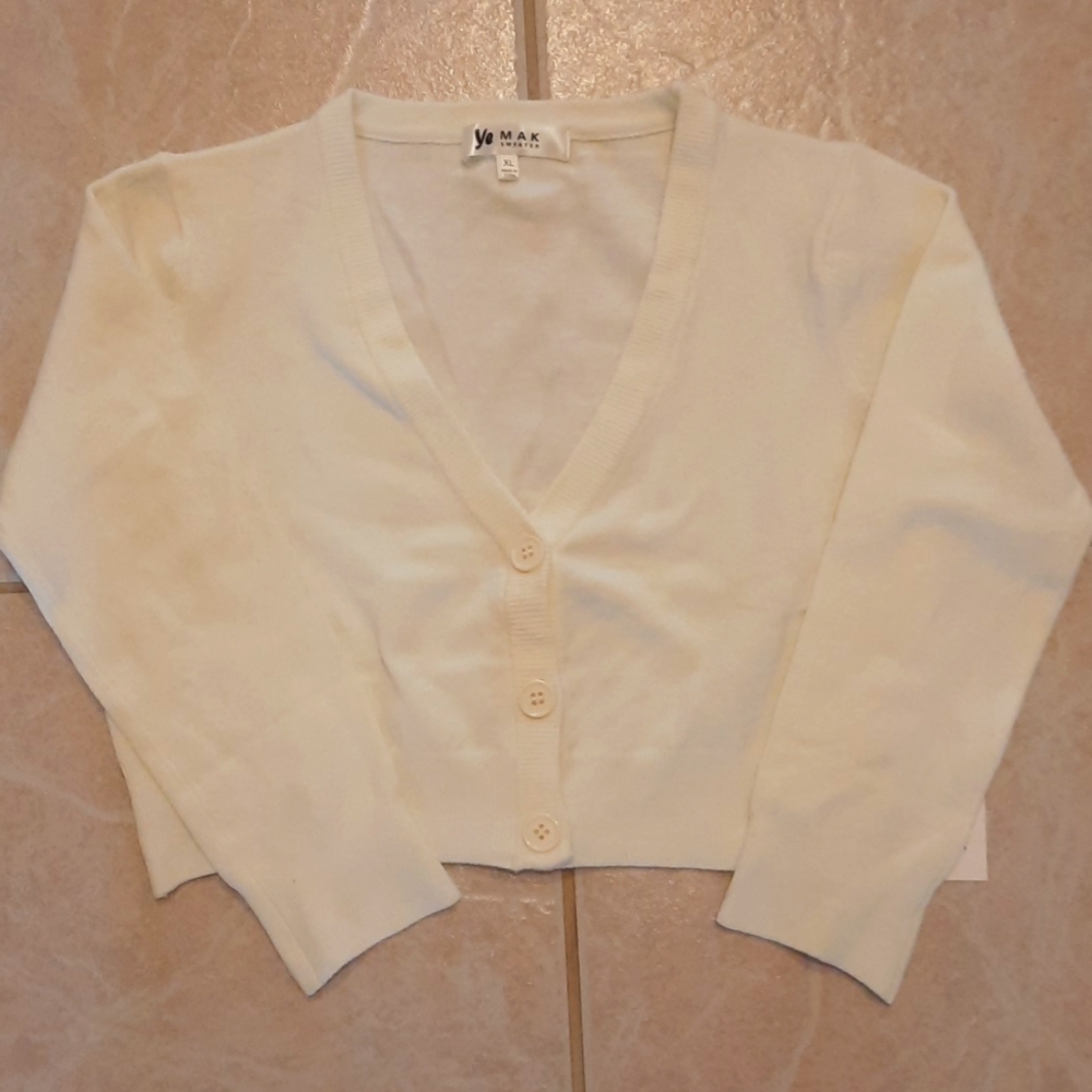 Ye MAK Girls Cardigan Sweater XL - NWT
